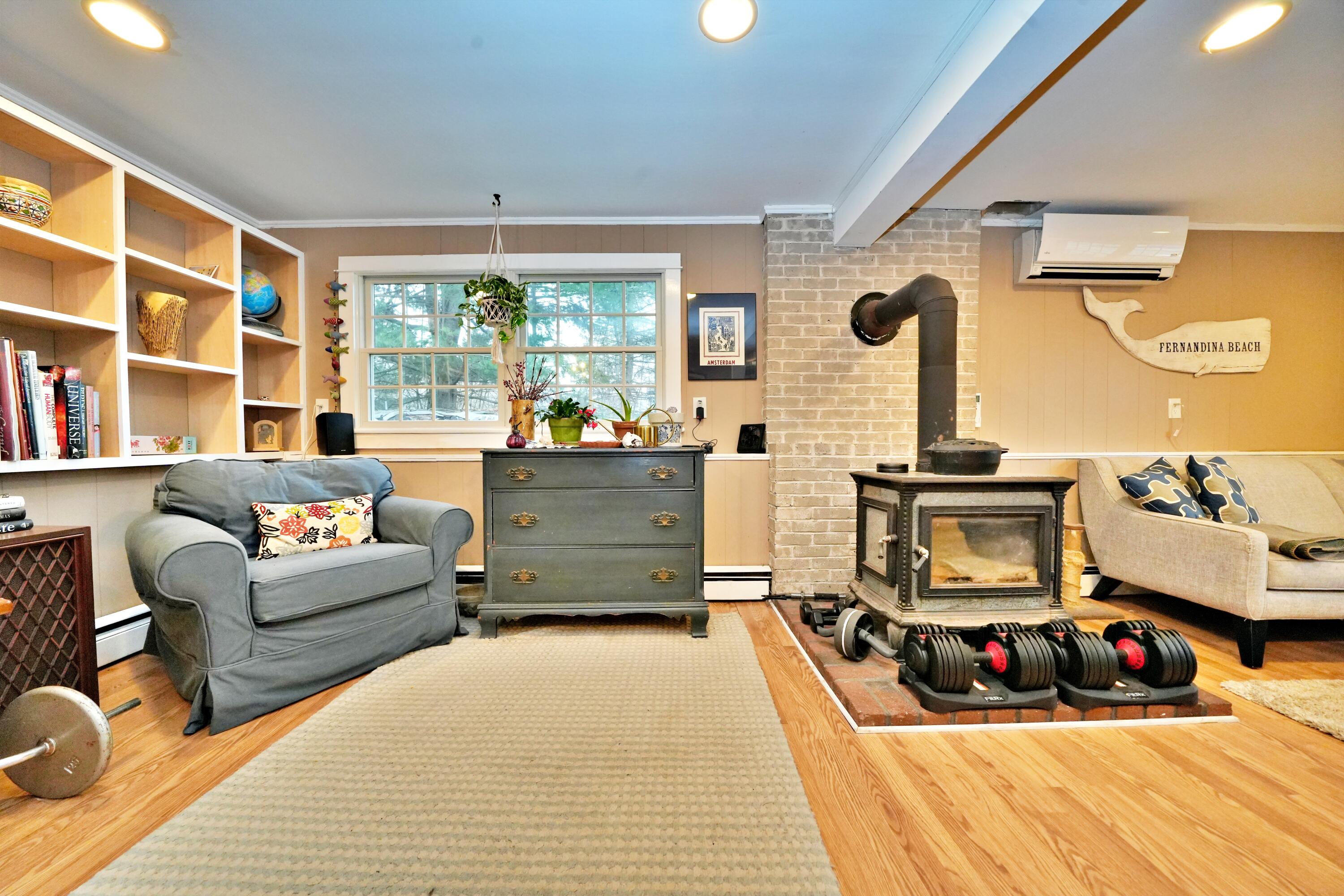 169 Juniper Street Bangor, ME 04401 - Photo 12 of 30 Family Room