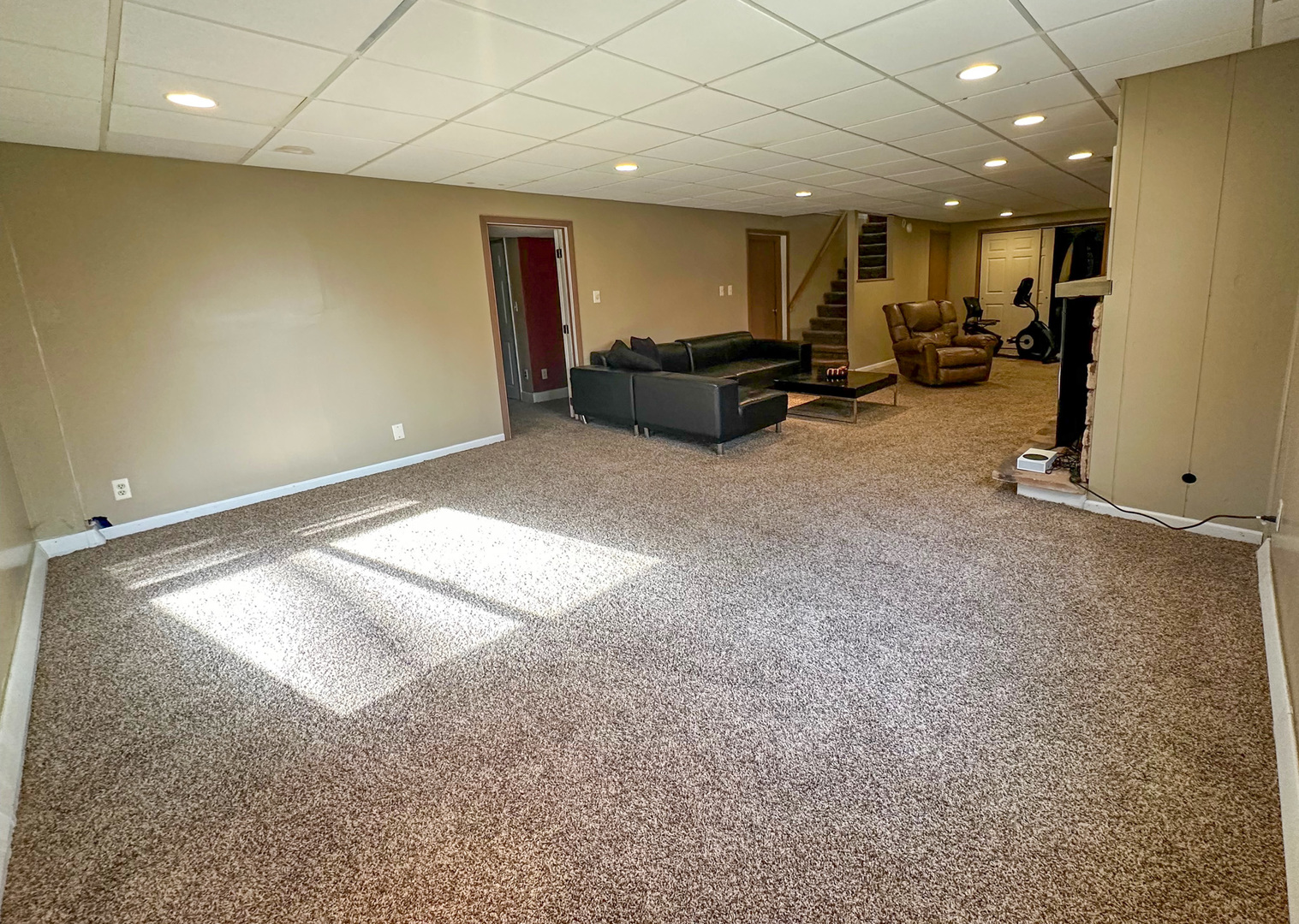 6315 North Post Oak Road Peoria, IL 61615 - Photo 22 of 31 a view of a big room with gym equipment