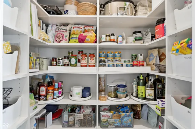 $875,000 | 15606 Woodford Drive, Westfield, IN 46074