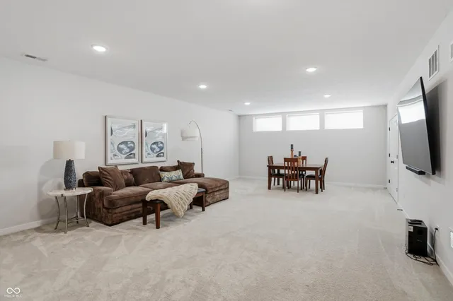 $875,000 | 15606 Woodford Drive, Westfield, IN 46074