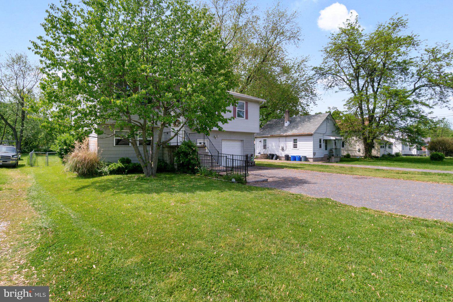 2432 Lodge Farm Road Baltimore, MD 21219 - Photo 2 of 35 2432 Lodge Farm Rd