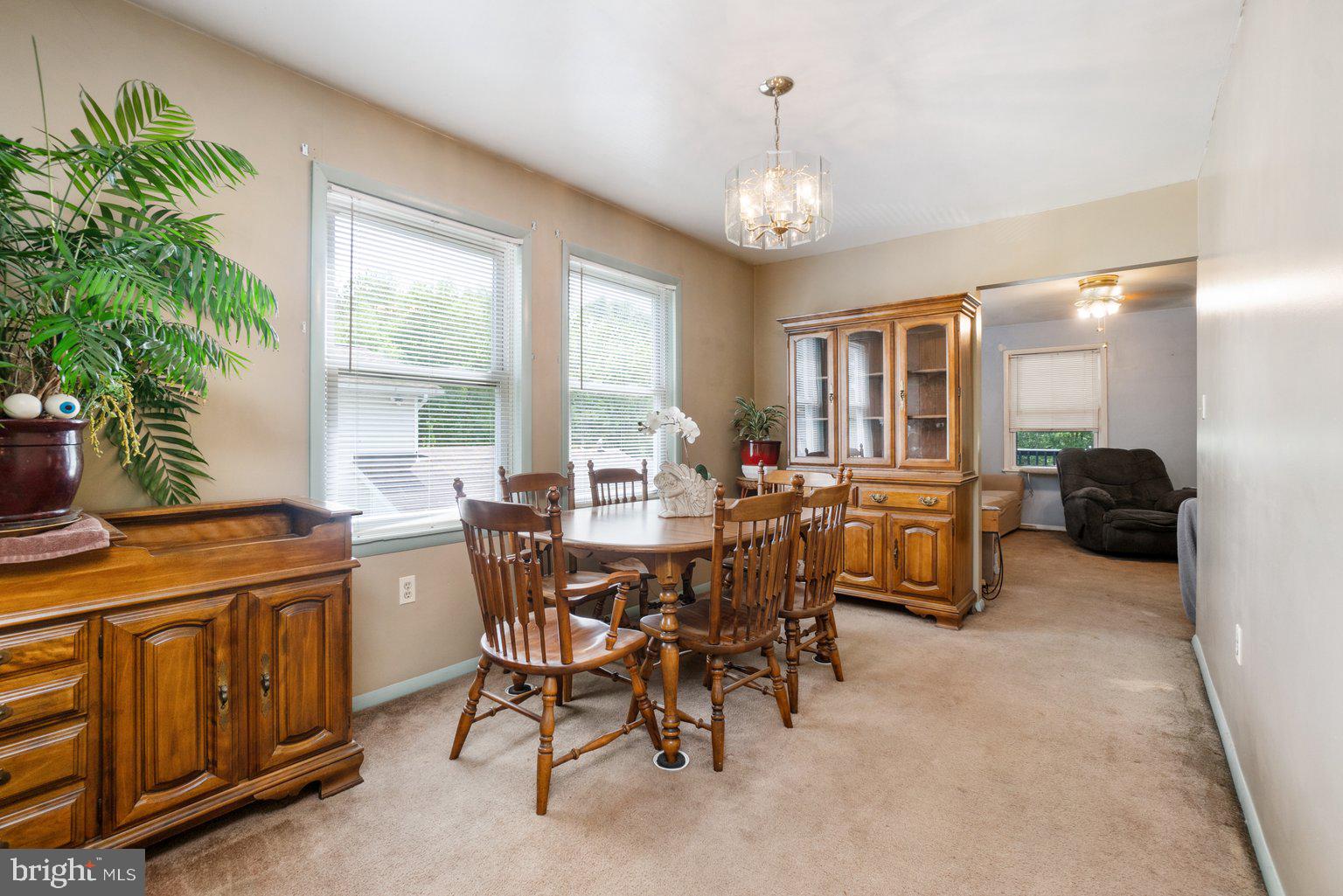 2432 Lodge Farm Road Baltimore, MD 21219 - Photo 8 of 35 Dining Room