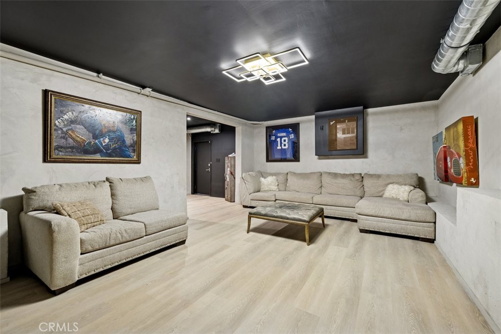 21090 Rios Street Woodland Hills, CA 91364 - Photo 53 of 62