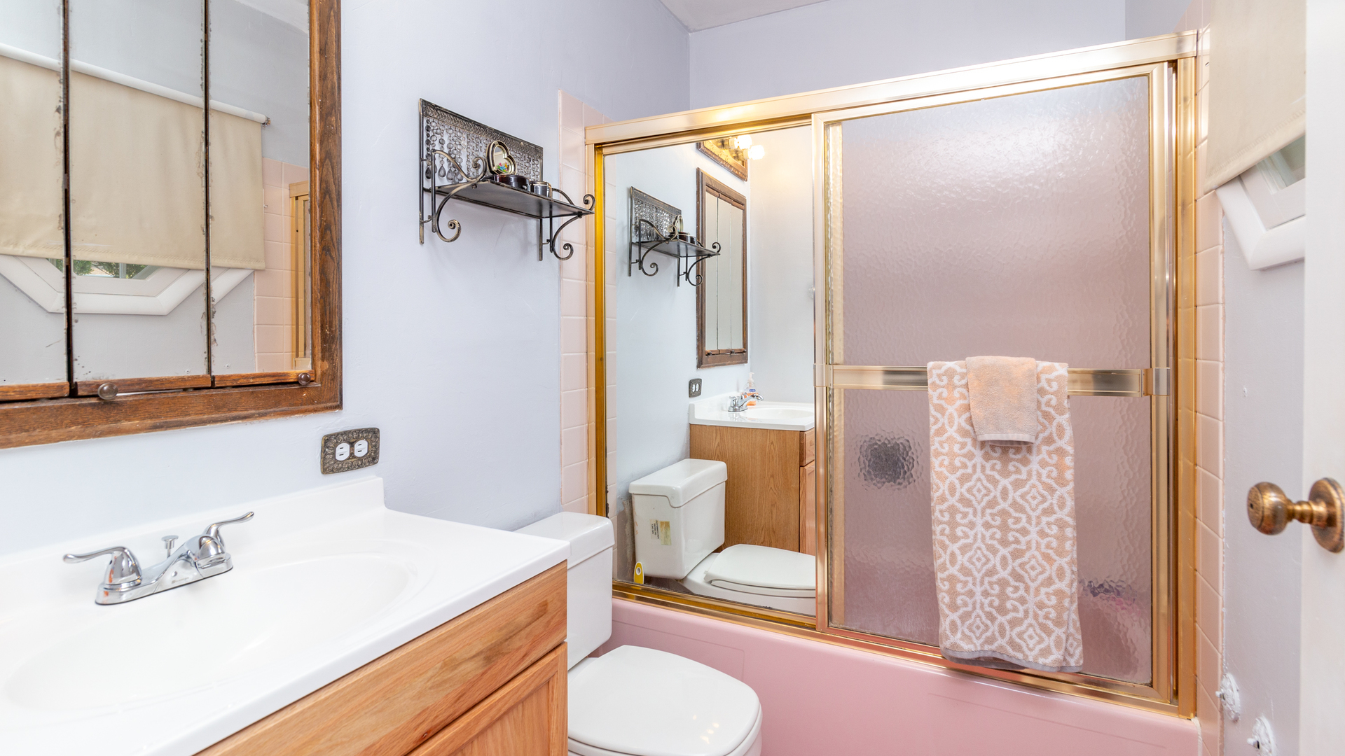 1370 Rosedale Lane Hoffman Estates, IL 60169 - Photo 14 of 20 Gallery Image 14