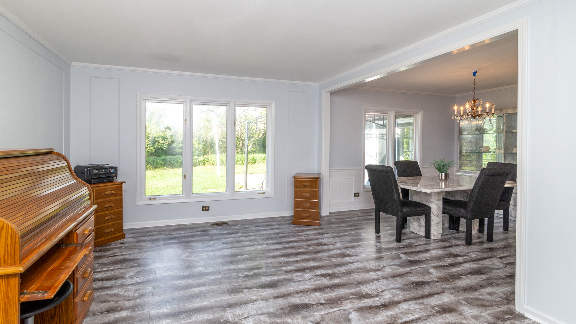 1370 Rosedale Lane Hoffman Estates, IL 60169 - Photo 3 of 20 Gallery Image 3