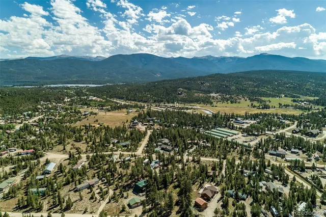 a view of a city with sky view