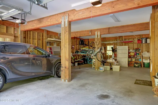 $2,000,000 | 6428 Shinncreek Lane, Wilmington, NC 28409