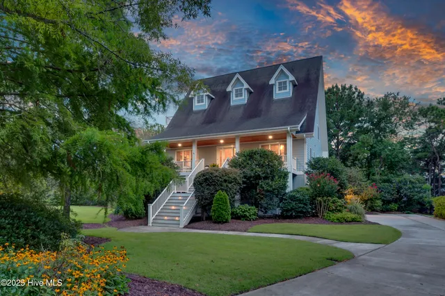 $2,000,000 | 6428 Shinncreek Lane, Wilmington, NC 28409