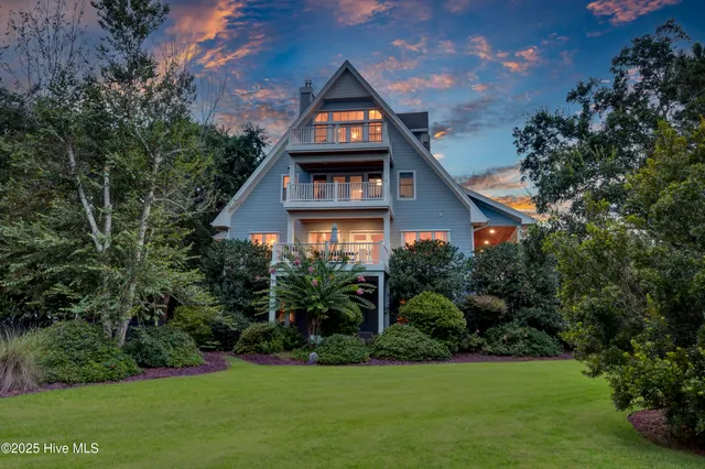 $2,000,000 | 6428 Shinncreek Lane, Wilmington, NC 28409