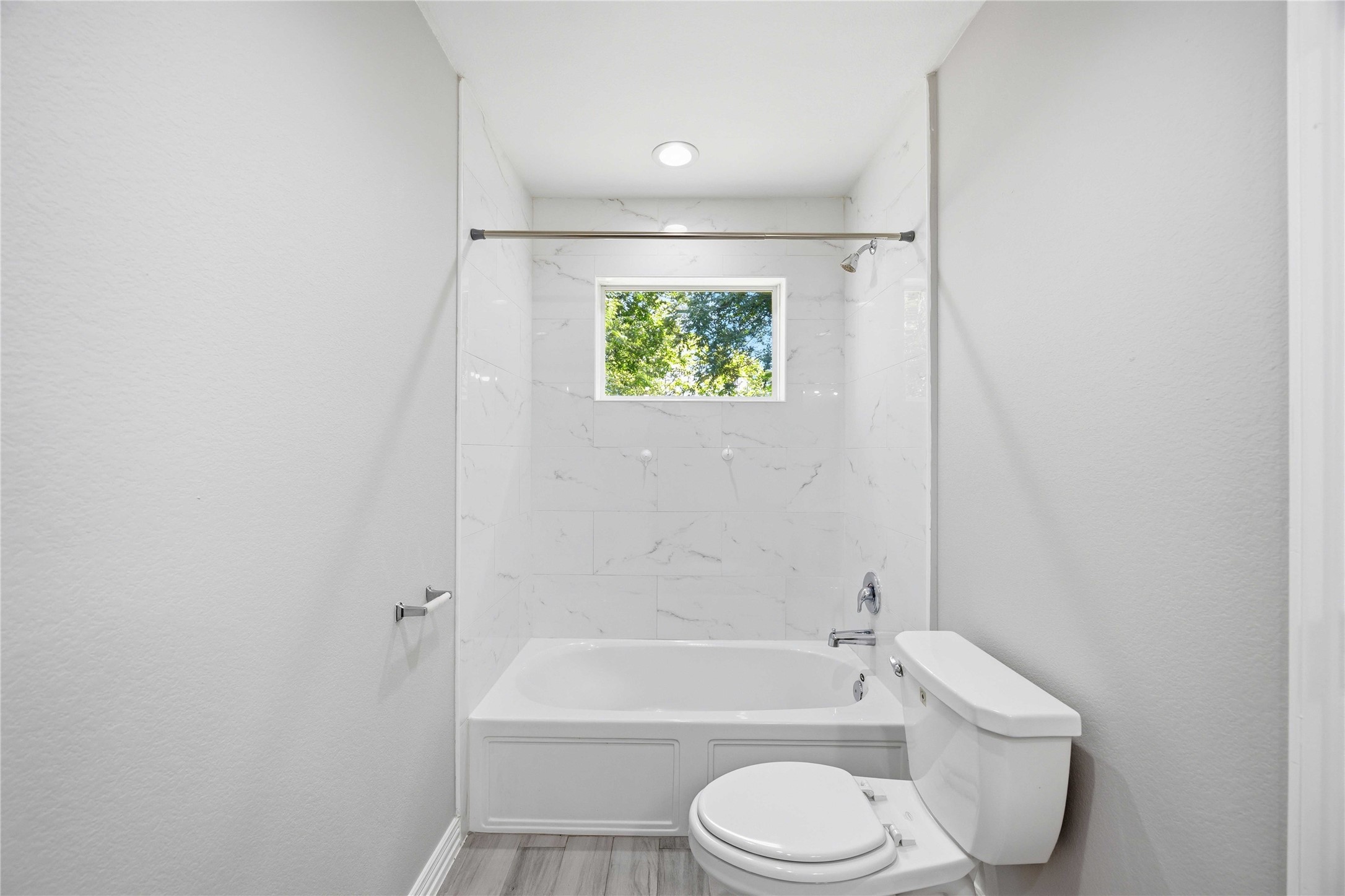 3425 Mt Pleasant Street, Unit B Houston, TX 77021 - Photo 22 of 27 Primary bedroom