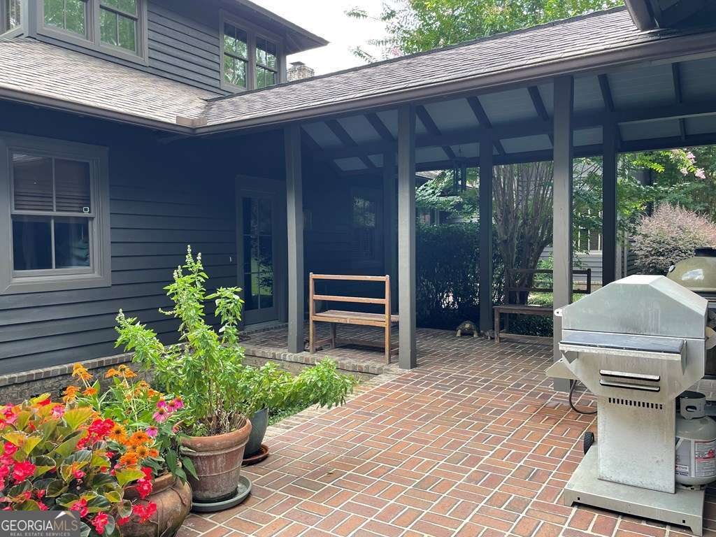 2106 Adams Street Vidalia, GA 30474 - Photo 27 of 47 a house view with a seating space