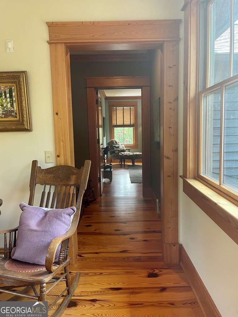 2106 Adams Street Vidalia, GA 30474 - Photo 34 of 47 a living room with furniture and a potted plant