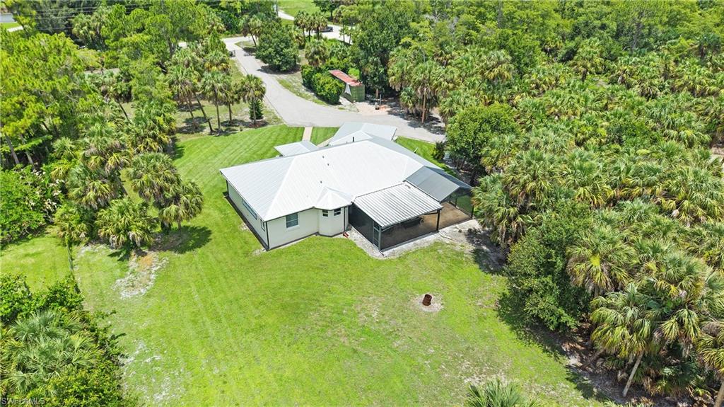 556 6th Street Southeast Naples, FL 34117 - Photo 8 of 47