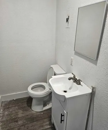 $950 | 1980 Kirk Road, West Palm Beach, FL 33406