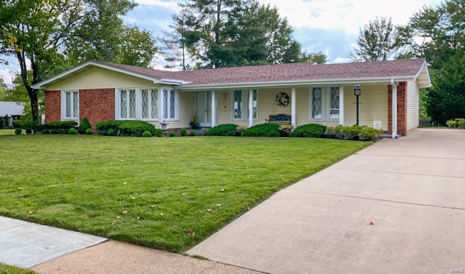 2 Steeple Hill Lane, Ballwin, MO 63011 Compass