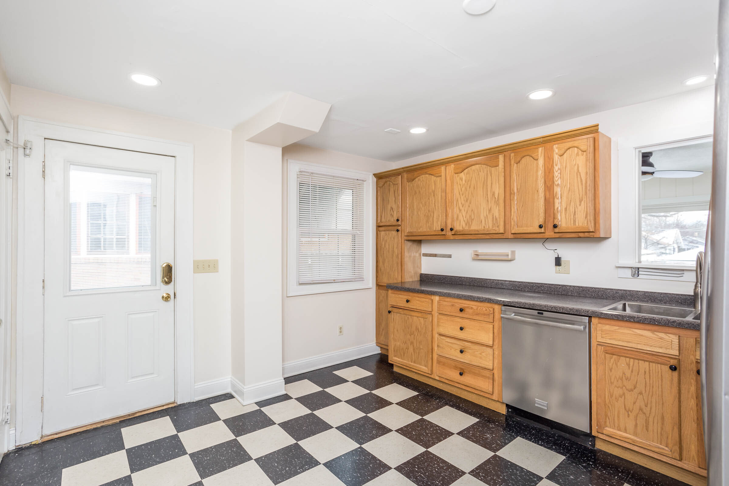 925 North Audubon Road Indianapolis, IN 46219 - Photo 12 of 28