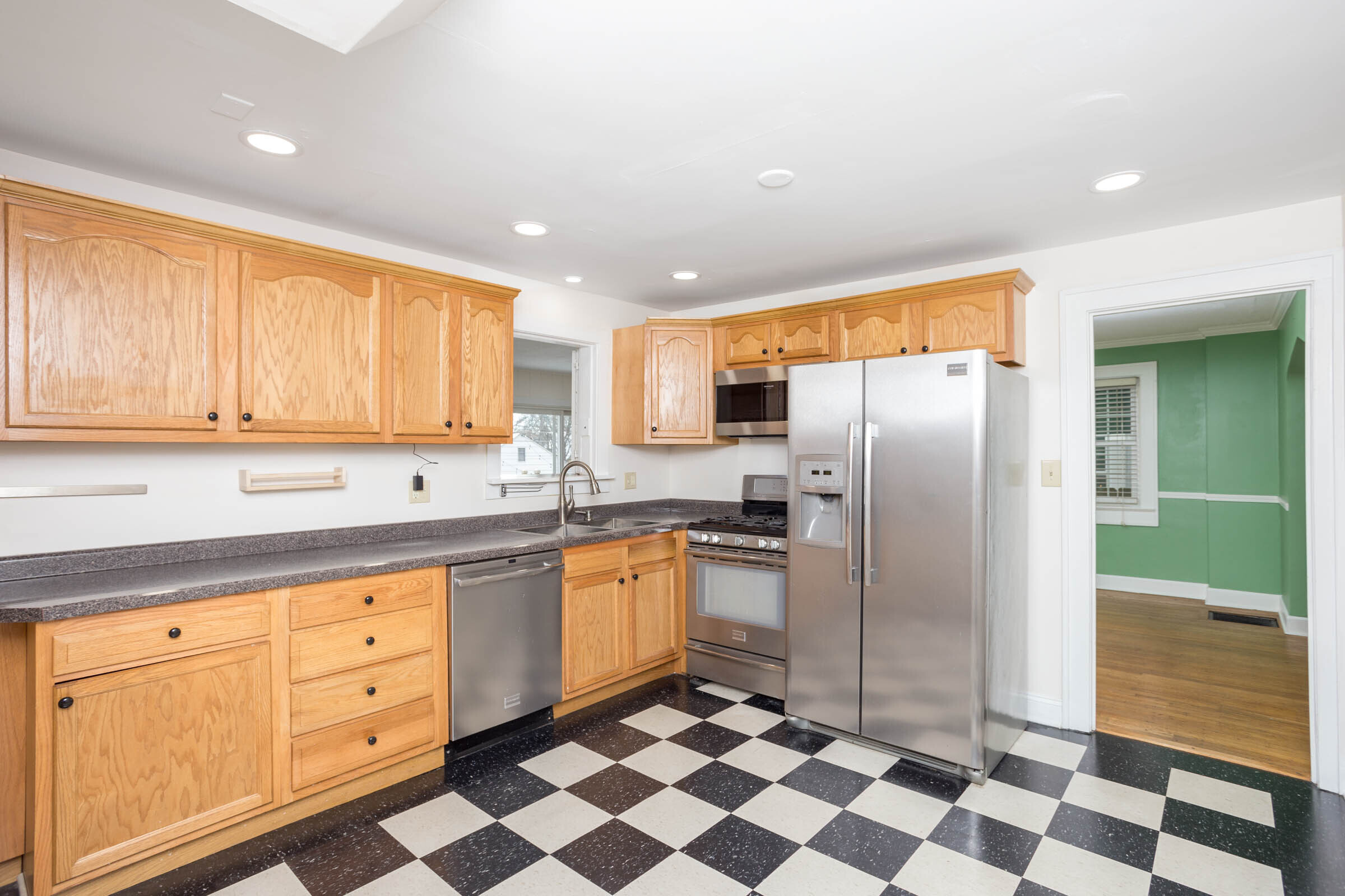 925 North Audubon Road Indianapolis, IN 46219 - Photo 10 of 28