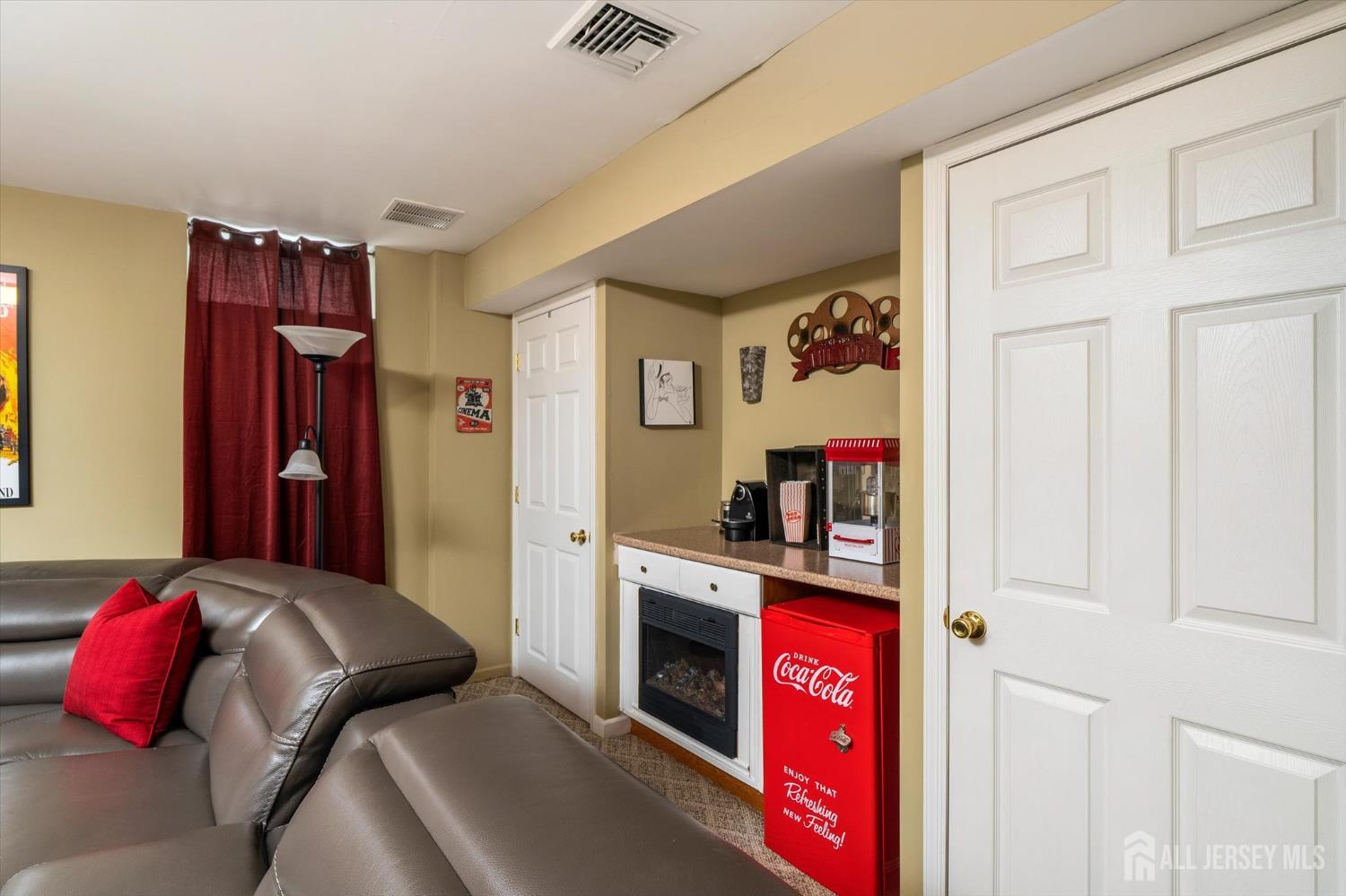 439 Georges Road Dayton, NJ 08810 - Photo 34 of 46