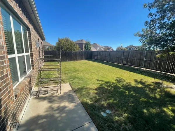 $2,550 | 10709 Craven Street, McKinney, TX 75072