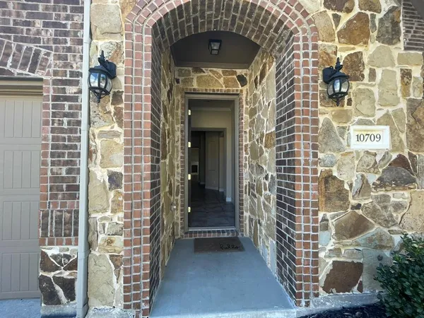 $2,550 | 10709 Craven Street, McKinney, TX 75072