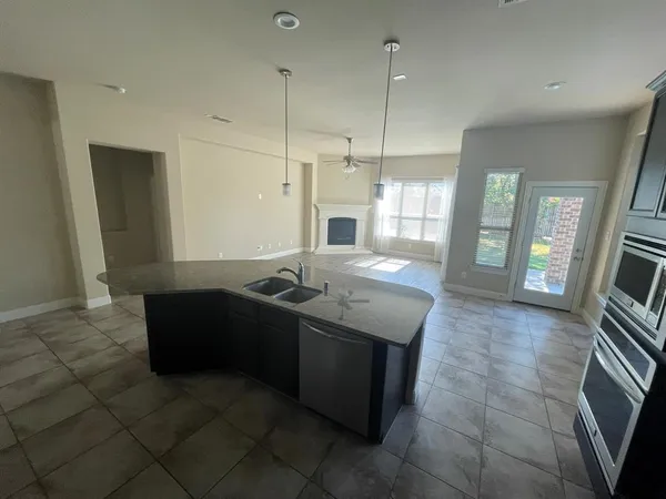 $2,550 | 10709 Craven Street, McKinney, TX 75072