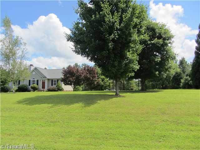 140 Farmview Road Madison, NC 27025 - Photo 2 of 16 Exterior Front.