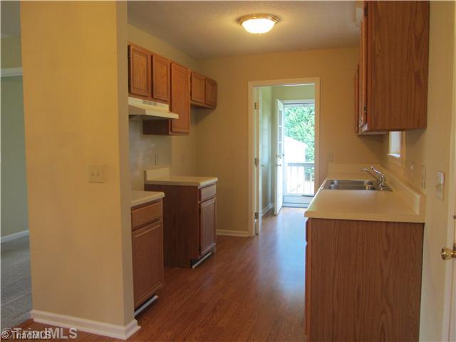 140 Farmview Road Madison, NC 27025 - Photo 10 of 16 Kitchen.