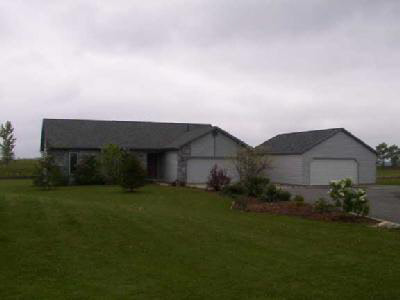 10101 Heffelfinger Road Churubusco, IN 46723 - Photo 1 of 4
