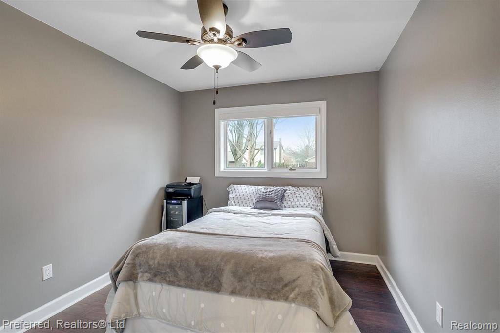 43922 Arlington Road Canton, MI 48187 - Photo 15 of 26
