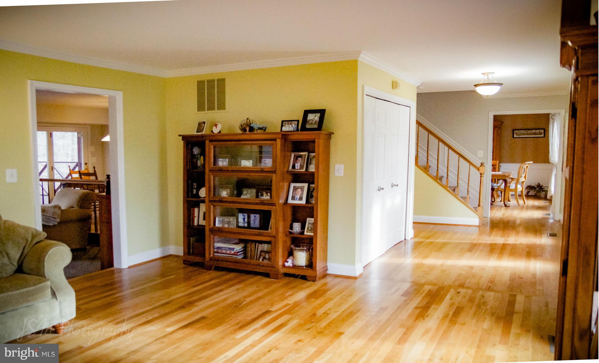 2214 Mt Tabor Road Gambrills, MD 21054 - Photo 8 of 30 Living Room