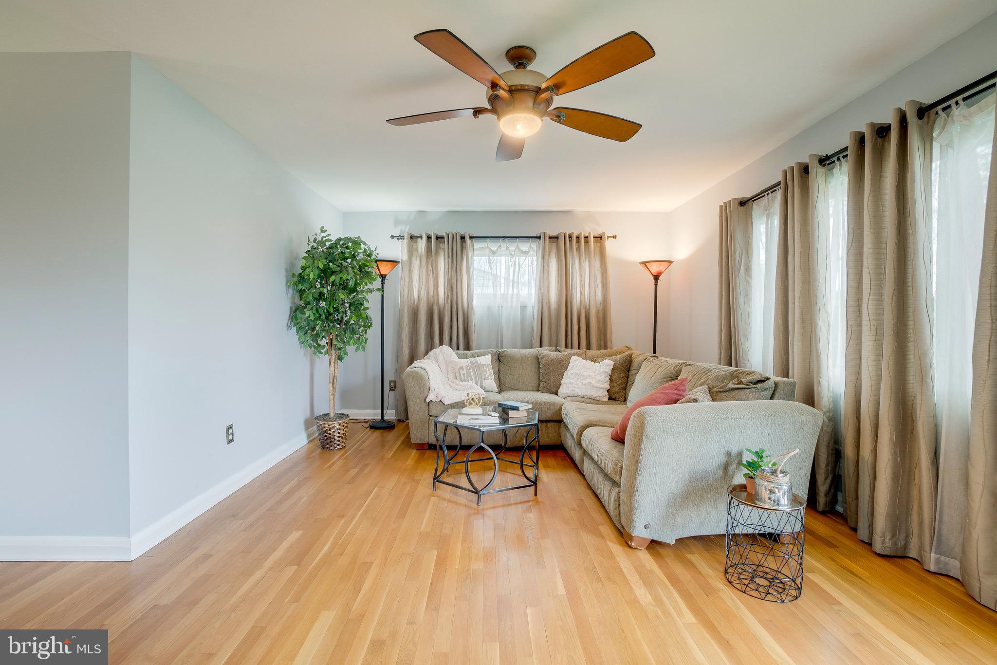 905 Sedgley Road Baltimore, MD 21228 - Photo 12 of 38 LR allows for large sectional for seating