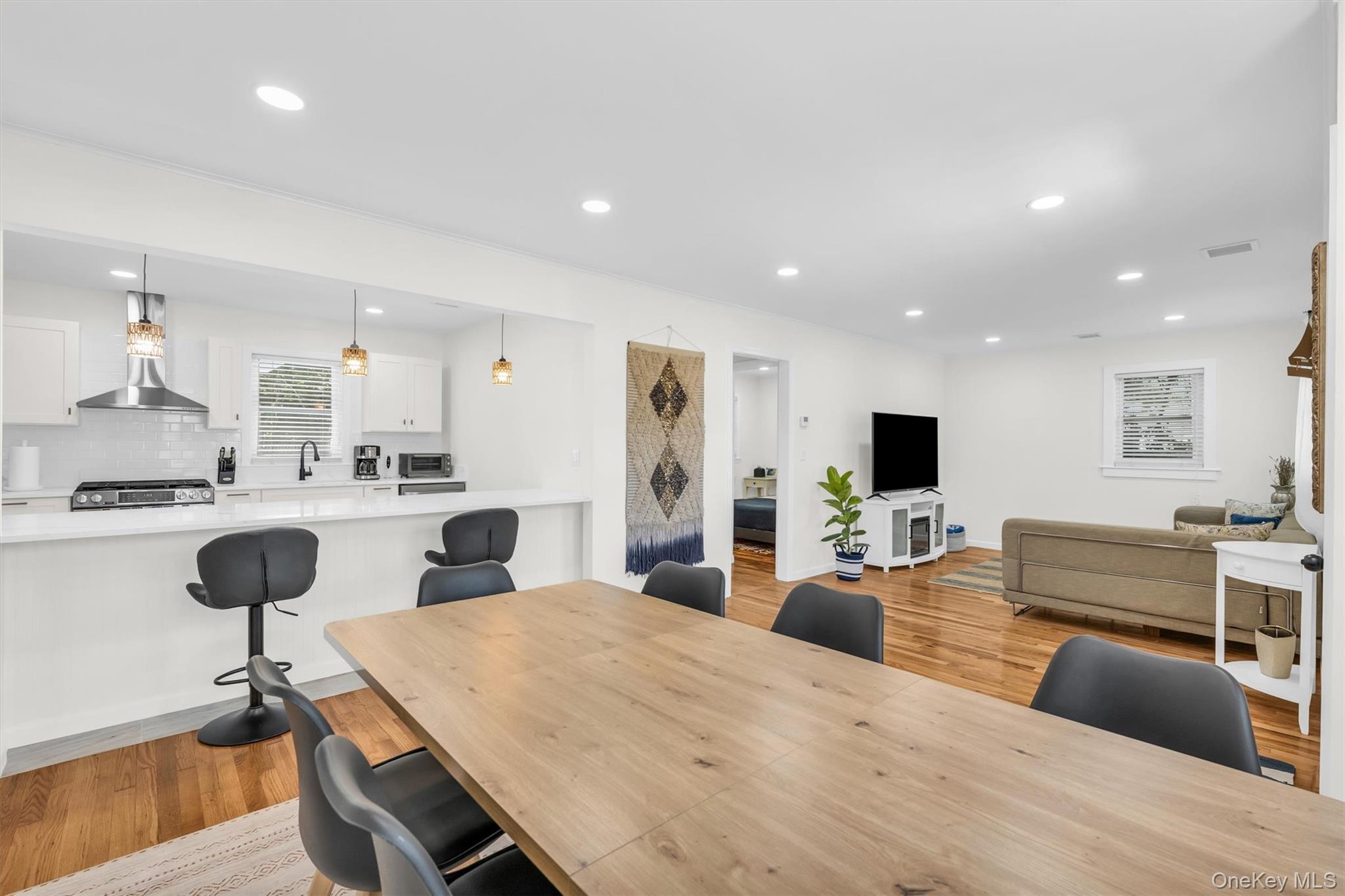 8 North Westbury Road Hampton Bays, NY 11946 - Photo 18 of 50