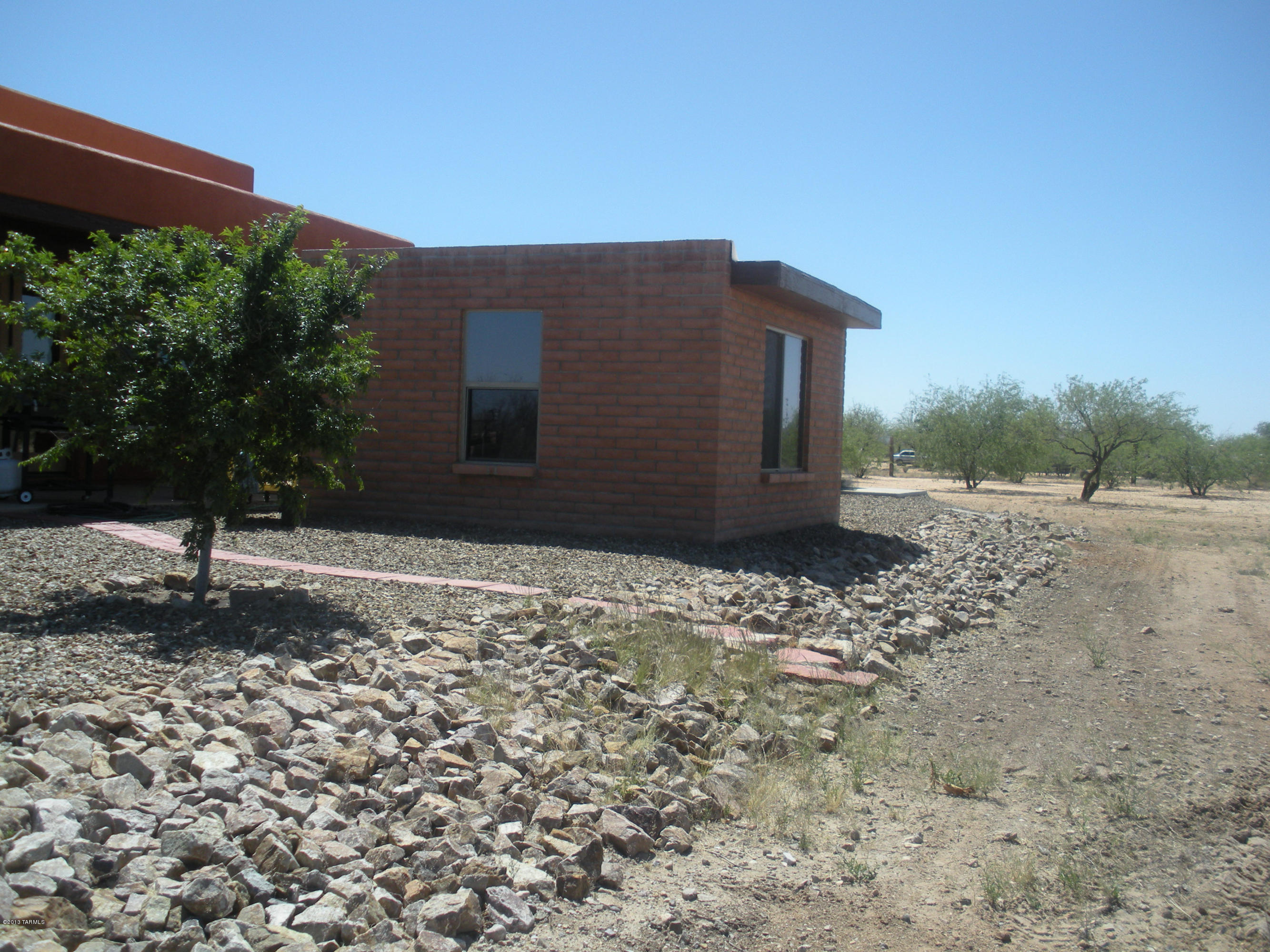 5927 South Marstellar Road Tucson, AZ 85735 - Photo 7 of 34