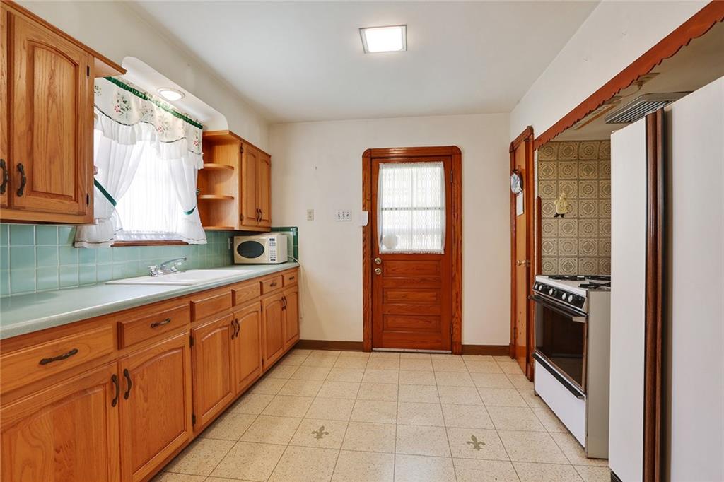 214 Jules Avenue Jefferson, LA 70121 - Photo 3 of 10