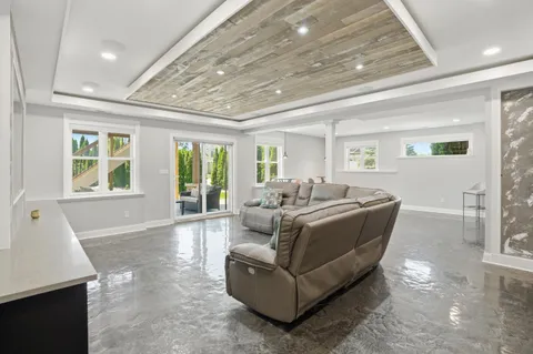 $1,025,000 | 863 Sylvia Lane, Crown Point, IN 46307