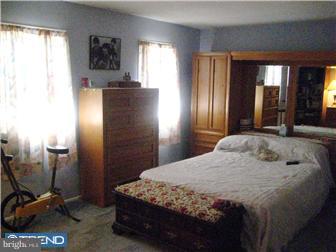 43 Maitland Road Hamilton, NJ 08620 - Photo 11 of 12 Bedroom - Main