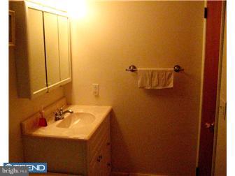 43 Maitland Road Hamilton, NJ 08620 - Photo 6 of 12 Bathroom