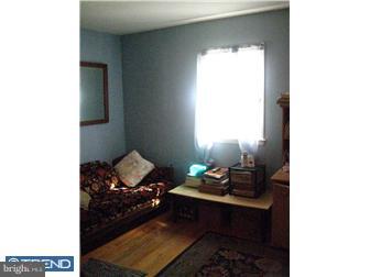 43 Maitland Road Hamilton, NJ 08620 - Photo 8 of 12 Office / Study