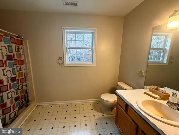 $429,000 | 10156 Pineview Road, Atlantic, VA 23303