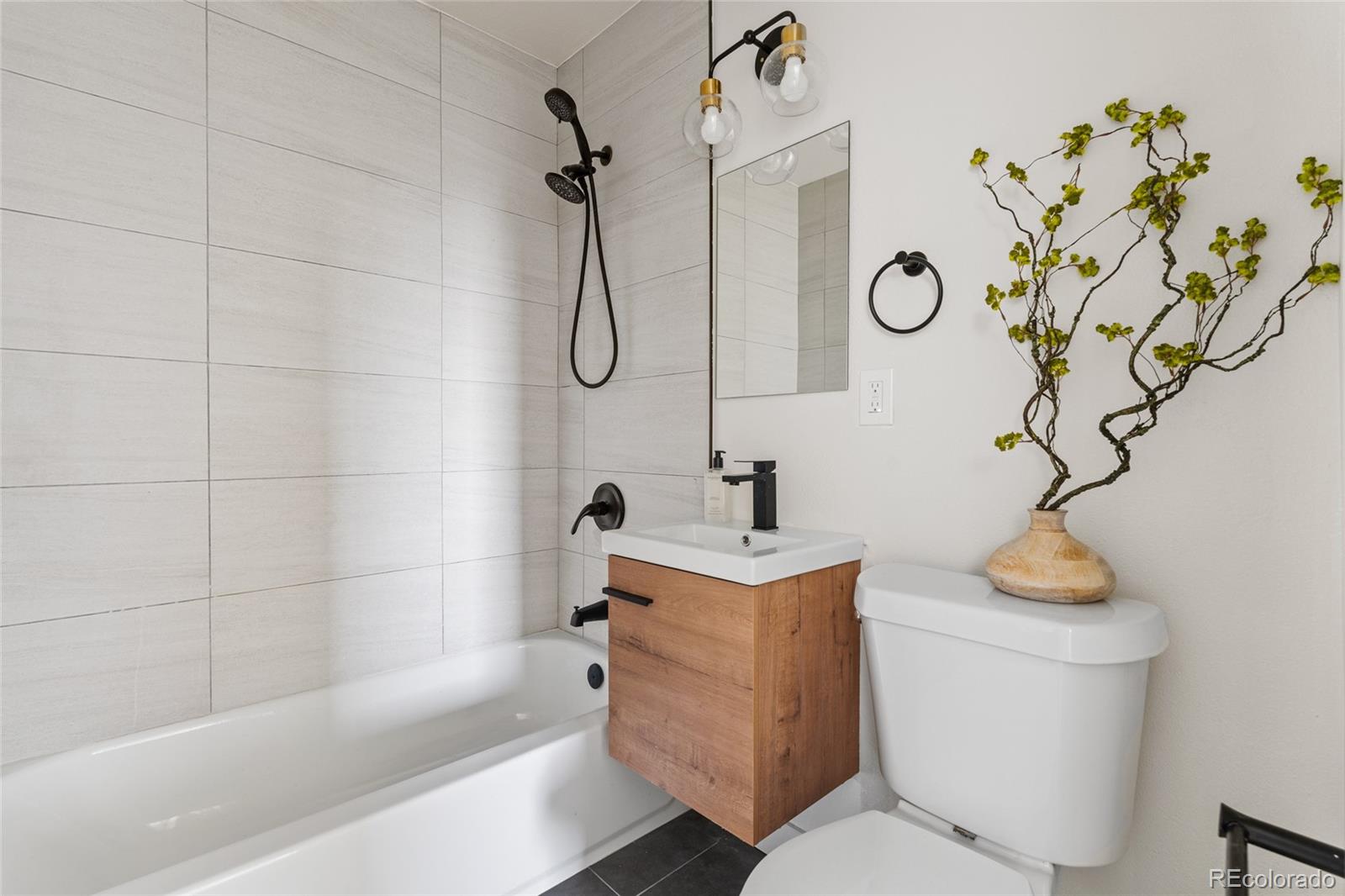 2901 Niagara Street Denver, CO 80207 - Photo 26 of 41