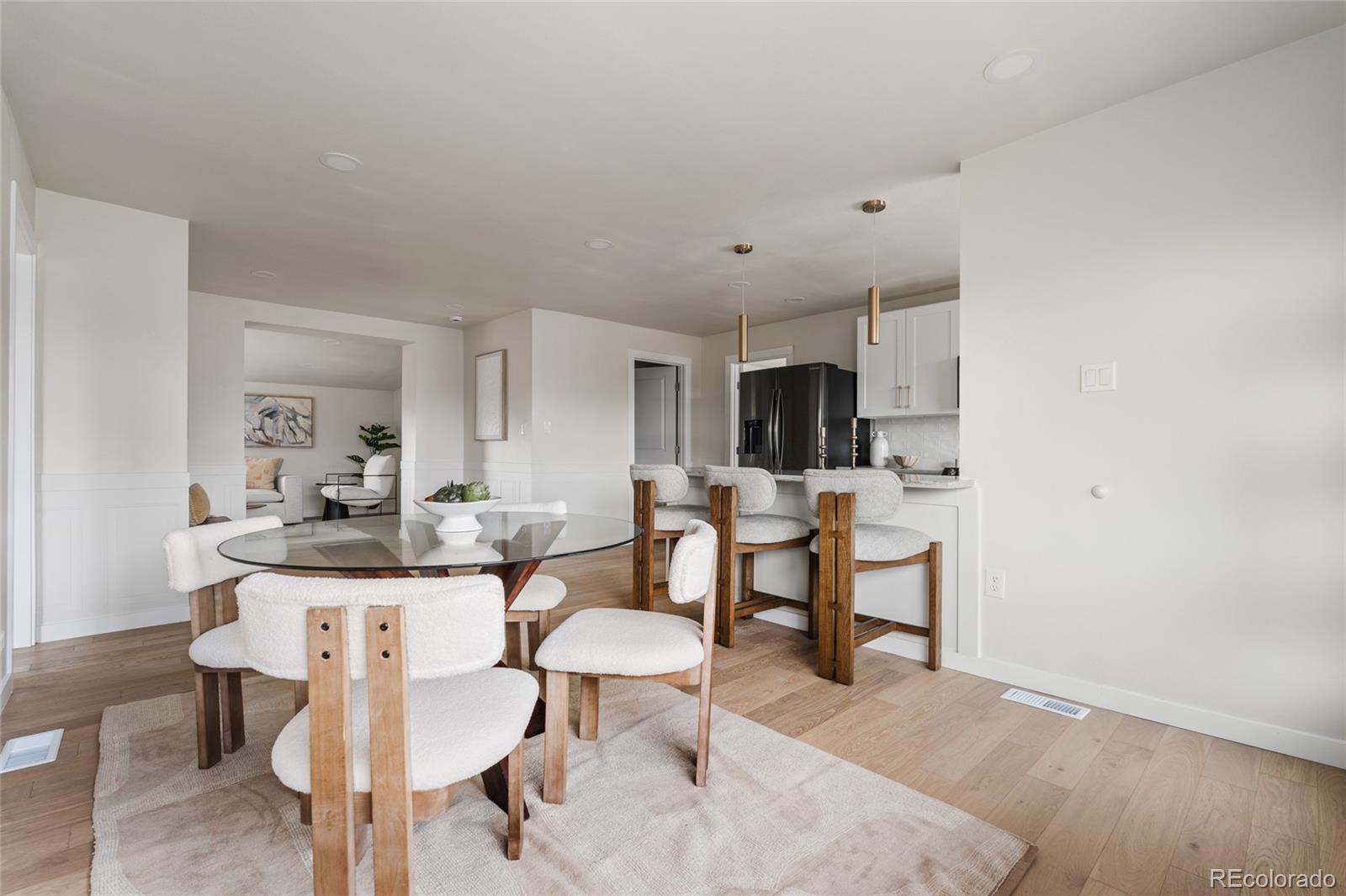 2901 Niagara Street Denver, CO 80207 - Photo 7 of 41