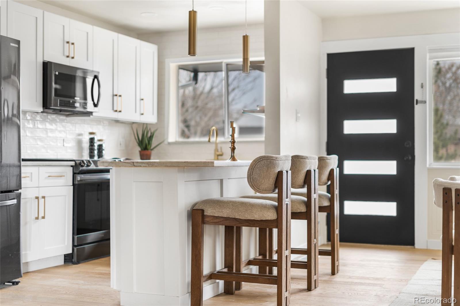 2901 Niagara Street Denver, CO 80207 - Photo 10 of 41