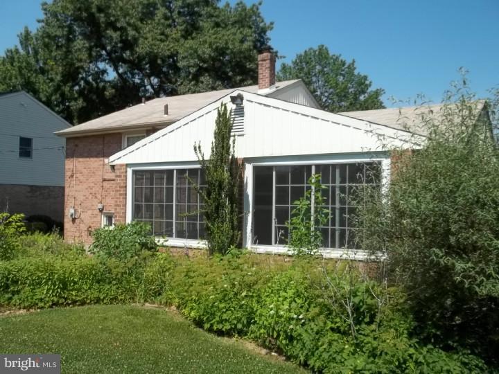 604 Cheyney Road Springfield, PA 19064 - Photo 4 of 11 Exterior Back