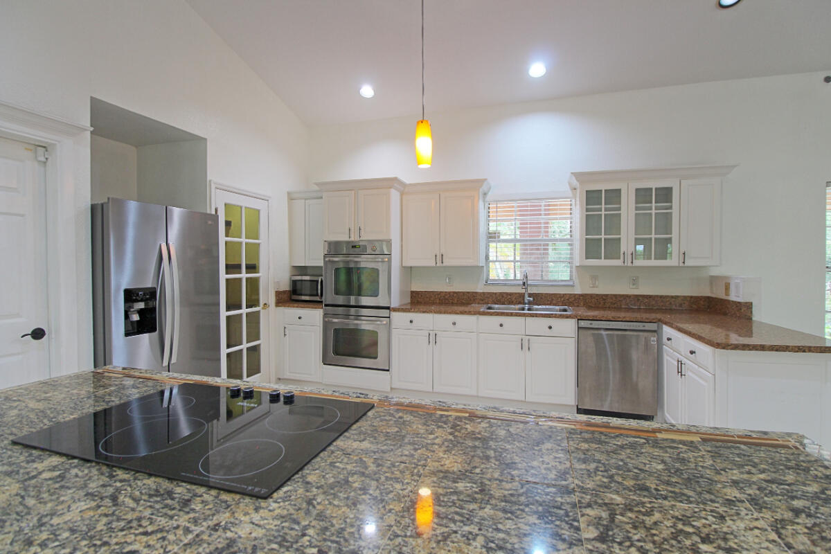 10690 Barn Road Lake Worth, FL 33449 - Photo 13 of 39 IMG_0213_4_5