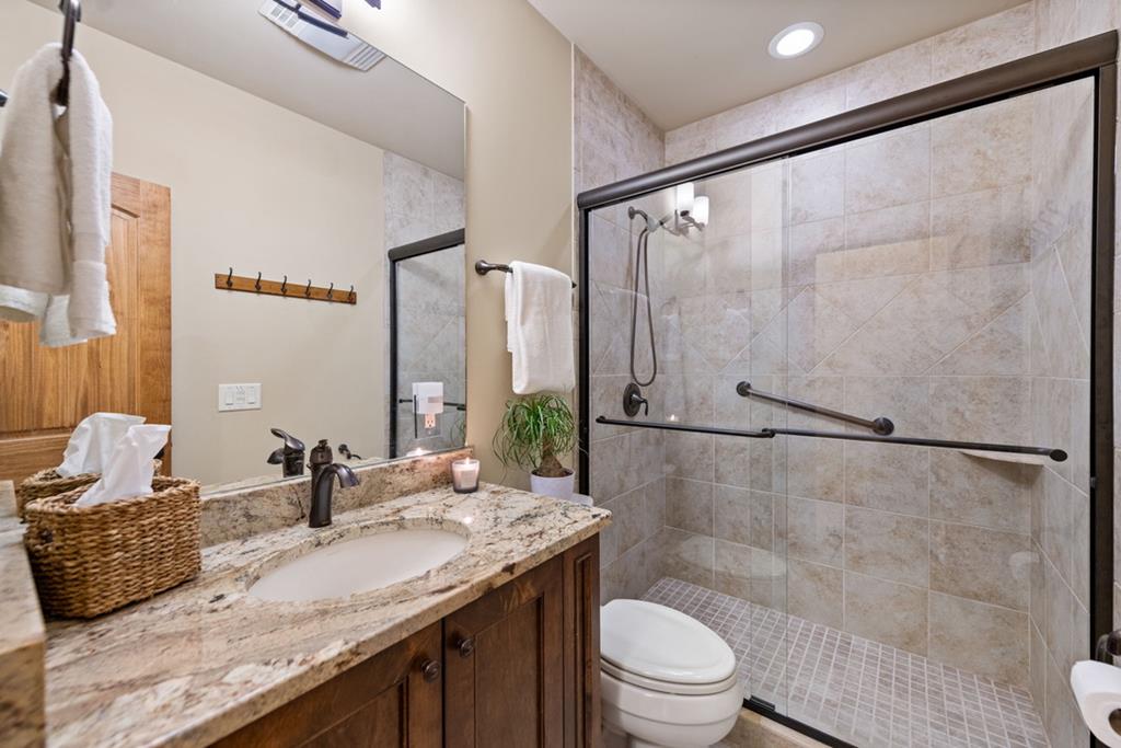 2650 Cutcane Road Mineral Bluff, GA 30559 - Photo 42 of 80 Full bath lower level hall