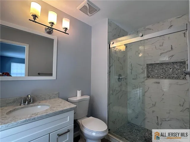 $2,600 | 12 Covington Court, Unit 12, East Brunswick, NJ 08816