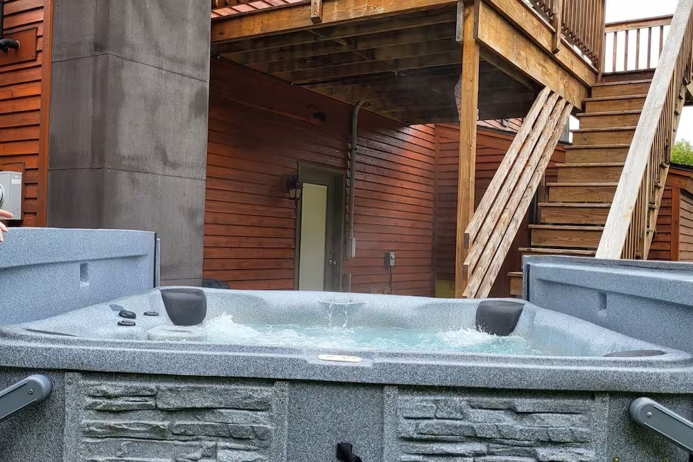 173 Bowen Road Middlefield, NY 13326 - Photo 9 of 10 Hot tub