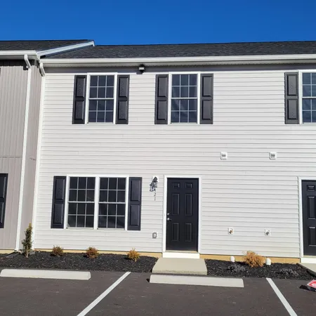 $206,950 | 421 North Washington Avenue, Unit 6, Pulaski, VA 24301