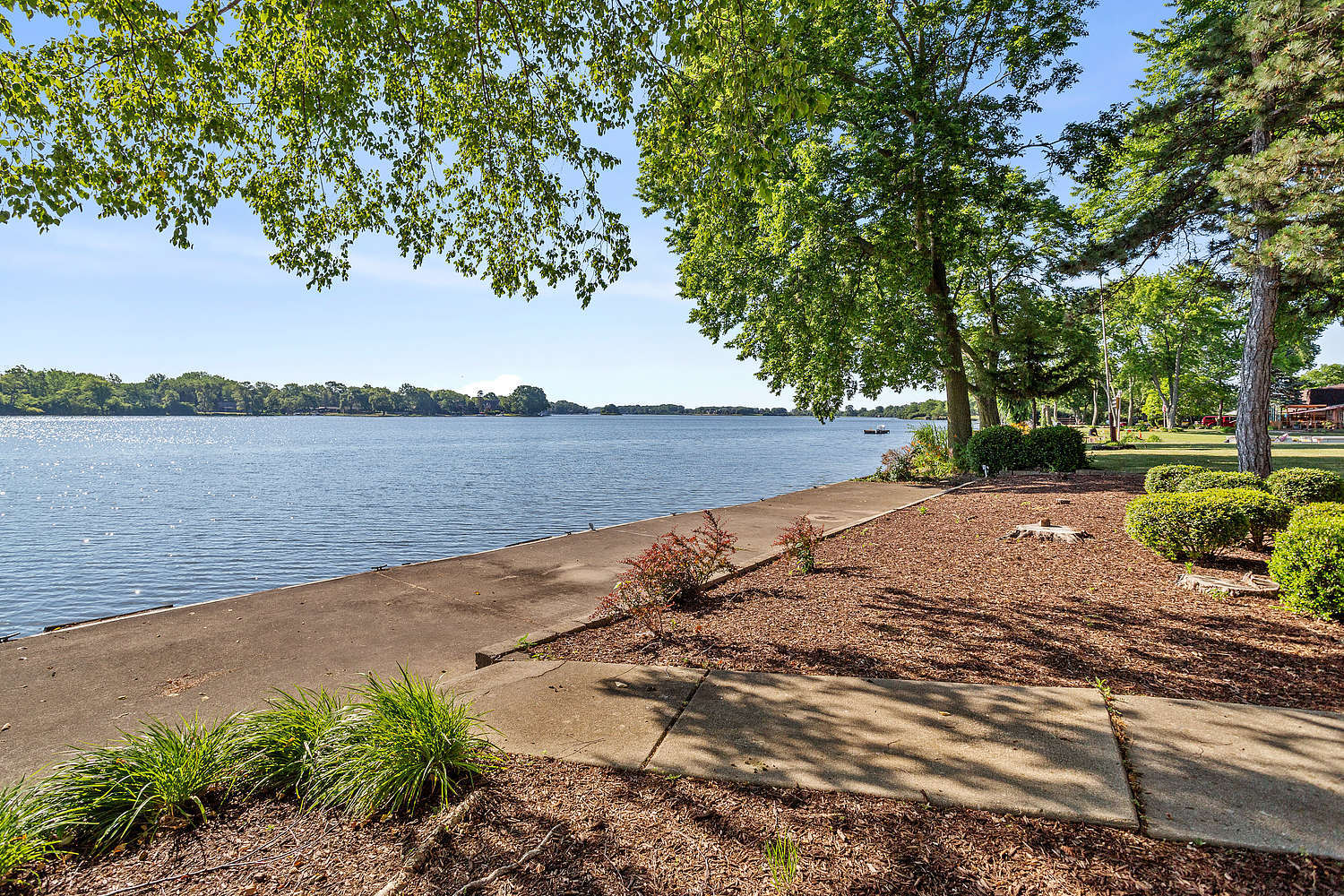 8043 Tamarack Lane Morris, IL 60450 - Photo 1 of 1 a view of lake view with mountain