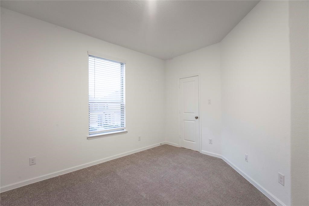 4042 Champlain Way Iowa Colony, TX 77583 - Photo 10 of 17